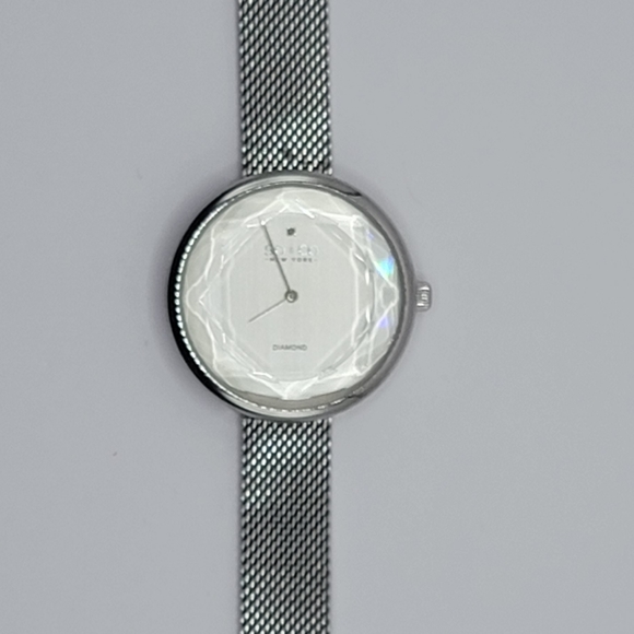 Watch - Picture 2 of 3